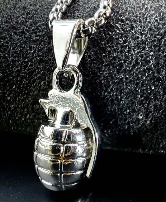 GRENADE - Alloy Pendant with Pure Stainless Steel 24inch Round Box Chain, American trending Style for Men & Boy — SS Pendant/ Necklace for Men | THE MEN THING