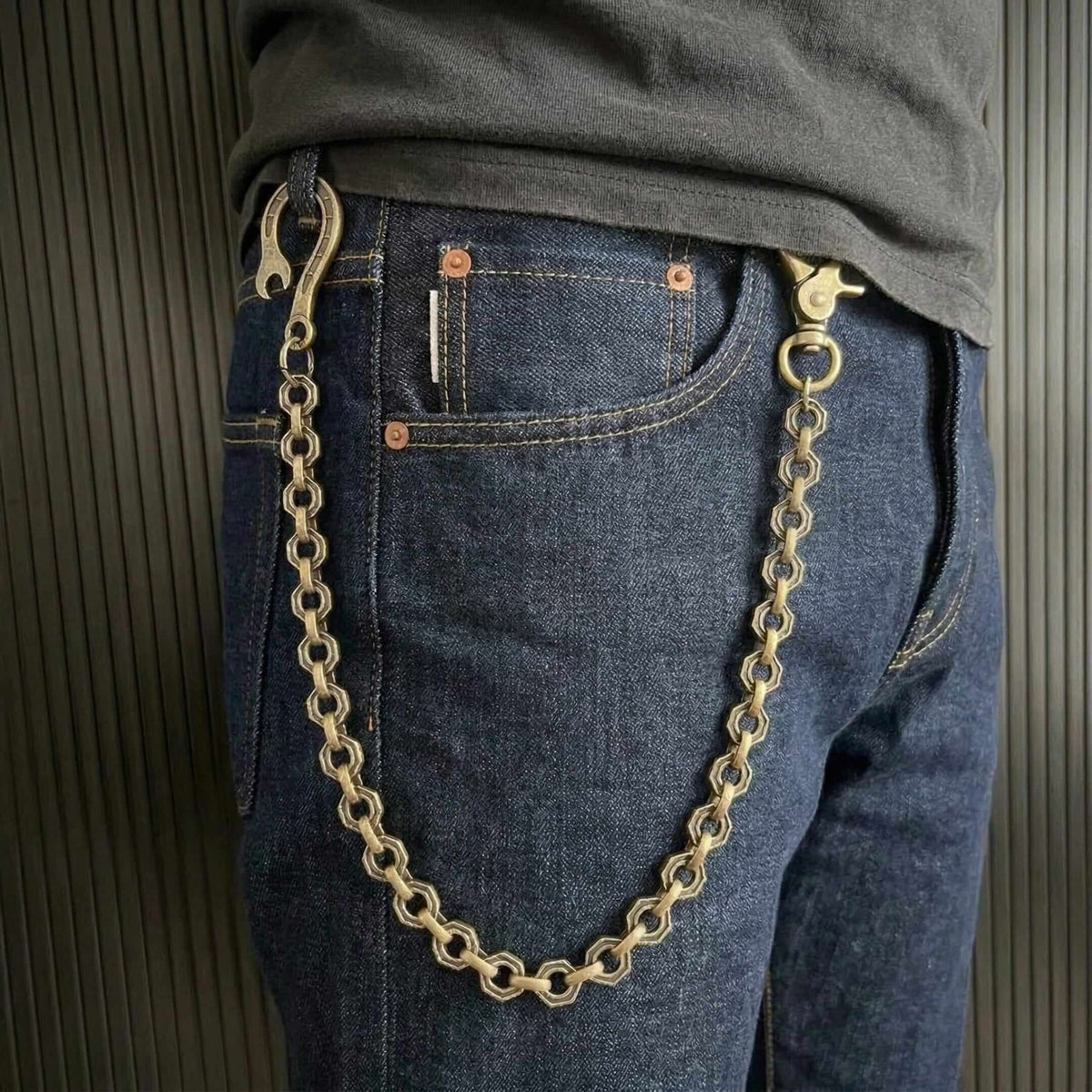 HEX FORGE - Antique Bronze 15mm Titanium Steel Skull Heavy Biker Chain for Jeans with Lobster Clasps for Men & Boys - 19 inch — Biker Fashion for Men | THE MEN THING