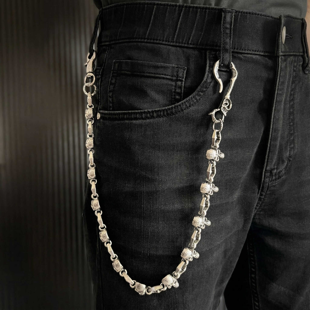 SKULL FORGE - Antique Steel 14mm Titanium Steel Skull Heavy Biker Chain for Jeans with Lobster Clasps for Men & Boys - 20 inch — Biker Fashion for Men | THE MEN THING