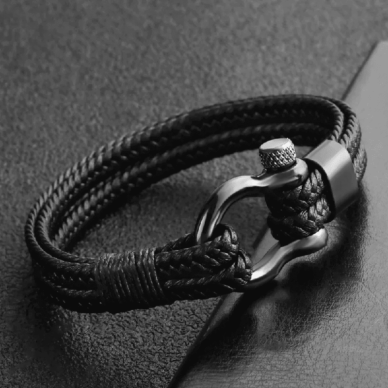THE MEN THING Leather Bracelet HORSESHOE BUCKLE BLACK - Genuine Leather Braided Bracelet with Stainless Steel Clasp Pin for Men & Boys (8 inch)