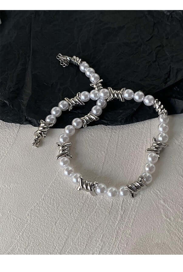 THE MEN THING Pearl / Bead Necklace TWISTED KNOT - Italian Styled Pearl with Twist Metal Knot Choker Necklaces for men and boys (20 Inch)