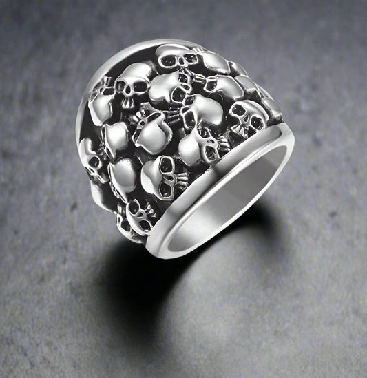 THE MEN THING Rings MULTI SKULL HEADS Titanium Steel Ring for Men and Boys (Size-21)