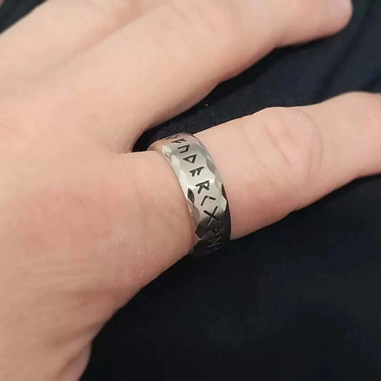 THE MEN THING Rings VIKING AMULET NORSE - Silver Toned Ring - Pure Titanium Steel Ring for Men (Size - 17-21- 24)