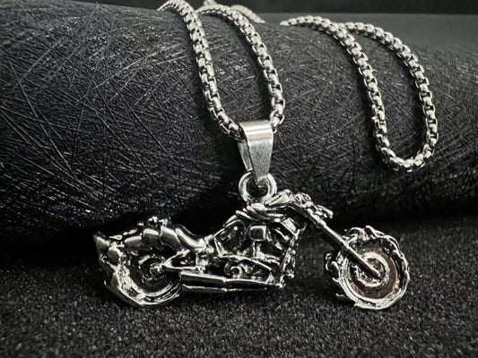 THE MEN THING SS Pendant/ Necklace BLAZE-RIDER - Alloy Motorcycle Pendant with Pure Stainless Steel 24inch Round Box Chain, European trending Style for Men & Boy