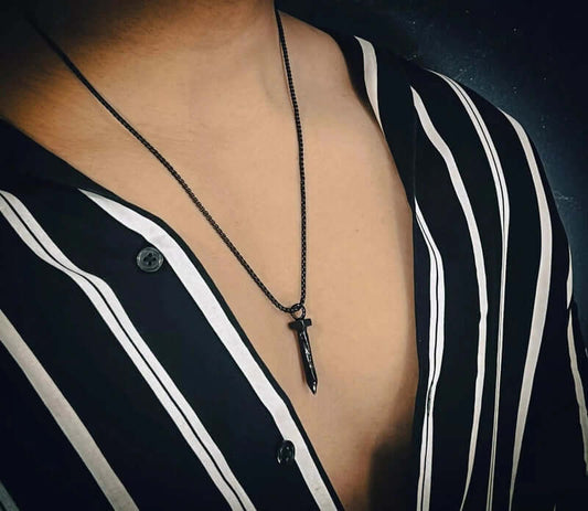 THE MEN THING SS Pendant/ Necklace DARKNAIL - Alloy Pendant with Pure Stainless Steel 24inch Chain for Men, European trending Style - Round Box Silver Chain for Men & Boy