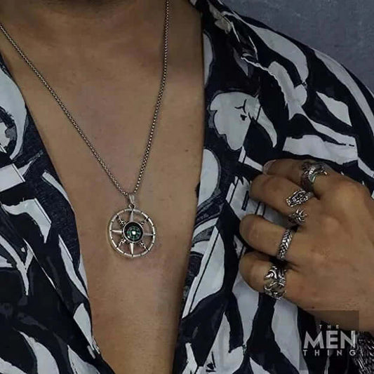 THE MEN THING SS Pendant/ Necklace DIRECTIONAL STAR - Alloy Compass Pendant with Stainless Steel 24inch Round Box Chain, European trending Style for Men & Boys
