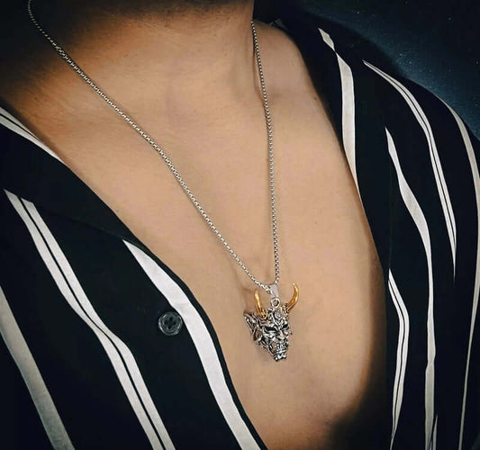 THE MEN THING SS Pendant/ Necklace GOLDEN HORN - Alloy Pendant with Stainless Steel 24inch Round Box Chain, European trending Style for Men & Boy