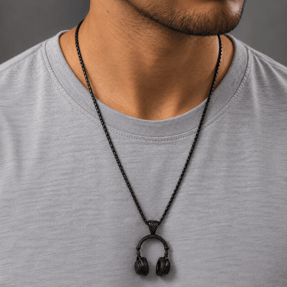 THE MEN THING SS Pendant/ Necklace HEADPHONE BLACK - Titanium Steel Pendant with 24inch Round Box Chain for Men & Boys