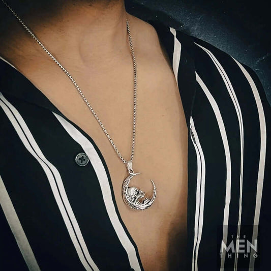 THE MEN THING SS Pendant/ Necklace MOON NIGHT SKULL - Alloy Pendant with Stainless Steel 24inch Round Box Chain, European trending Style for Men & Boy