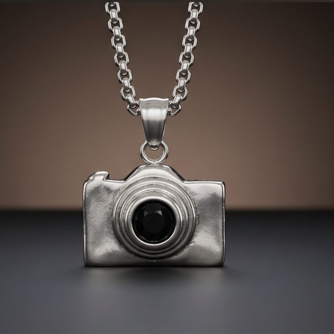 THE MEN THING SS Pendant/ Necklace PHOTO SNAP - 13mm Stainless Steel Pendant with 24inch Round Box 2mm Chain for Men & Boys