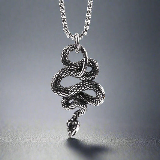 THE MEN THING SS Pendant/ Necklace SILVER GUARDIAN SNAKE - Pure Titanium Steel Pendant with 24inch Round Box Chain for Men & Boys