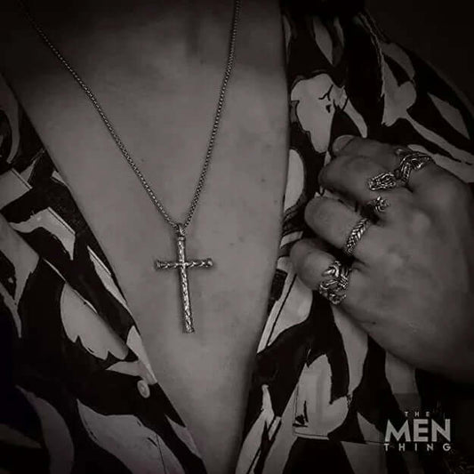 THE MEN THING SS Pendant/ Necklace SIMPLE CROSS - Alloy Pendant with Pure Stainless Steel 24inch Round Box Chain, European trending Style for Men & Boys