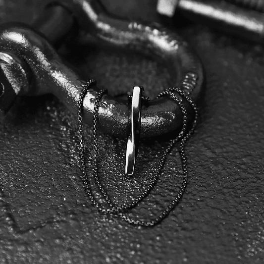 THE MEN THING SS Pendant/ Necklace VERTICAL TWIST - Alloy Black Twisted Bar Pendant with 24inch Black Round Box Chain, European trending Style for Men & Boys
