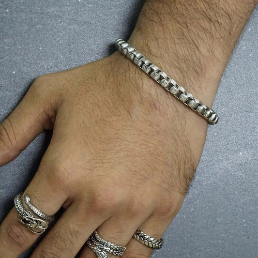 THE MEN THING Steel Bracelets CURVELINE - 6mm Stainless Steel Bracelet 7 inch for Men & Boy