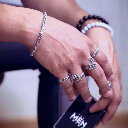 THE MEN THING Steel Bracelets MASCULINE BYZANTINE - 4mm Pure Stainless Steel Bracelet American trending Style, 7 to 9 inch with Lobster Claw Buckle for Men & Boys