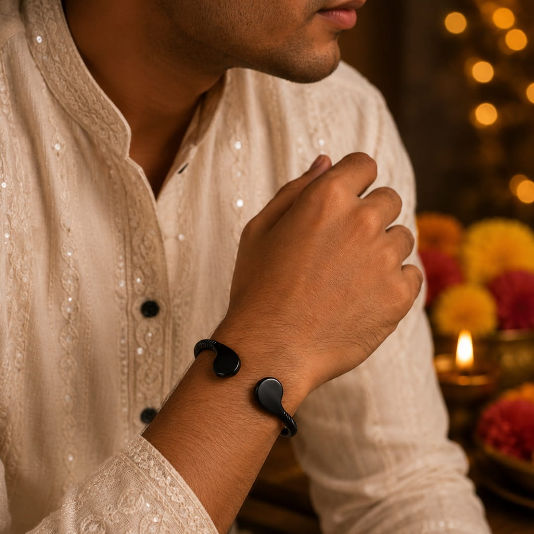 THE MEN THING Steel Bracelets The Perfect Rakhi Gift For Every Brother – DARK FANG - Premium Titanium Steel With Timeless Style (Adjustable)