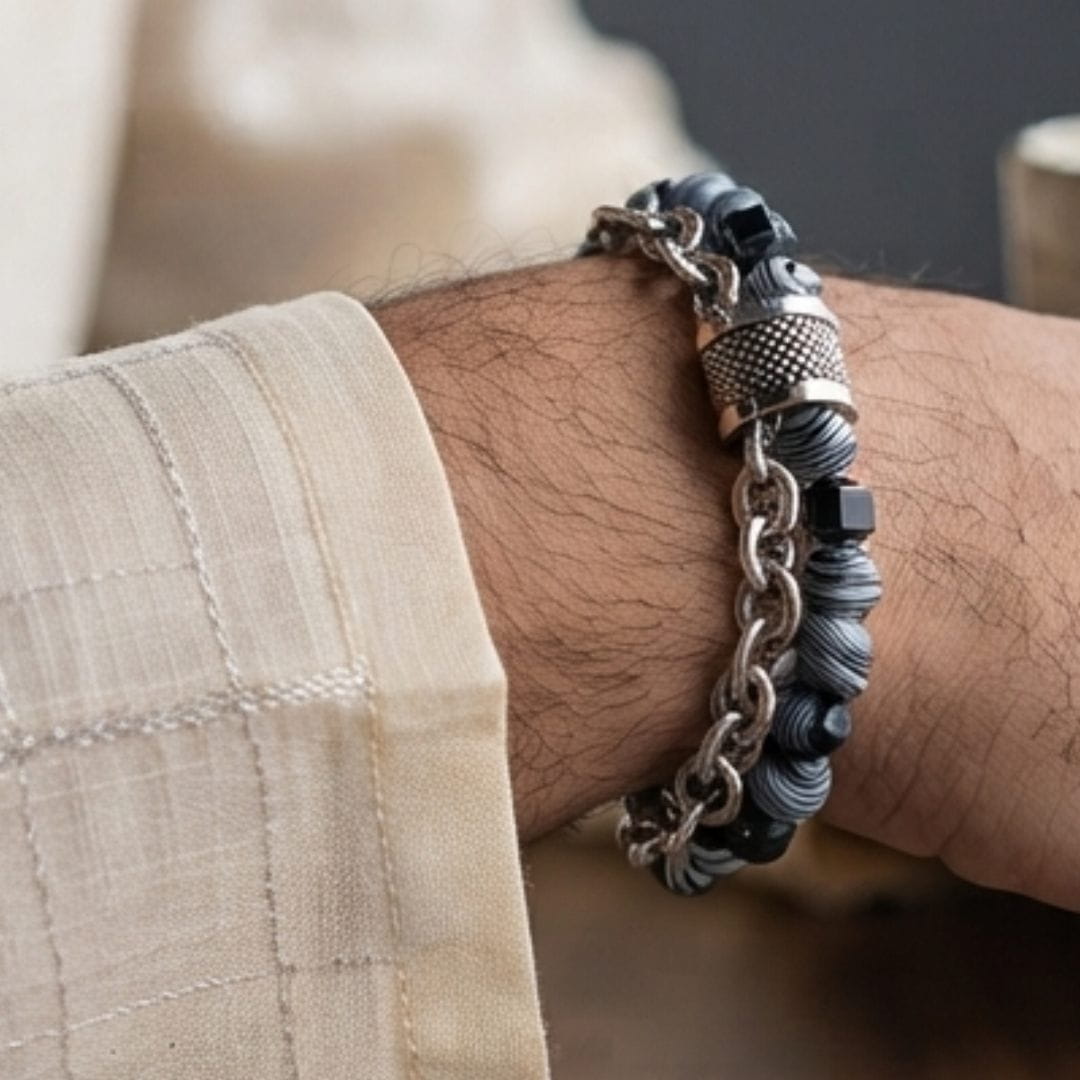 THE MEN THING Steel Bracelets The Perfect Rakhi Gift For Every Brother – WOLF TRAIL GREY - Stainless Steel Bracelet With Timeless Style (8 inch)