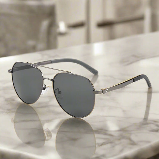 THE MEN THING Sunglasses J3332 - MYSTIC ARC - HD Polarised Sunglasses for Men - UV400 Protection, Stainless Steel Frame - Gradient Black Lens