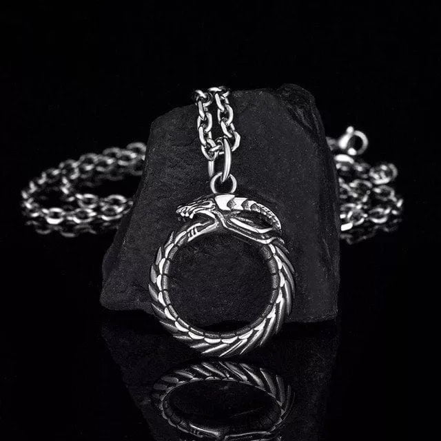 THE MEN THING Alloy Gluttonous Snake Pendant with Pure Stainless Steel 24inch Chain for Men, European trending Style - Round Box Chain & Pendant for Men & Boy