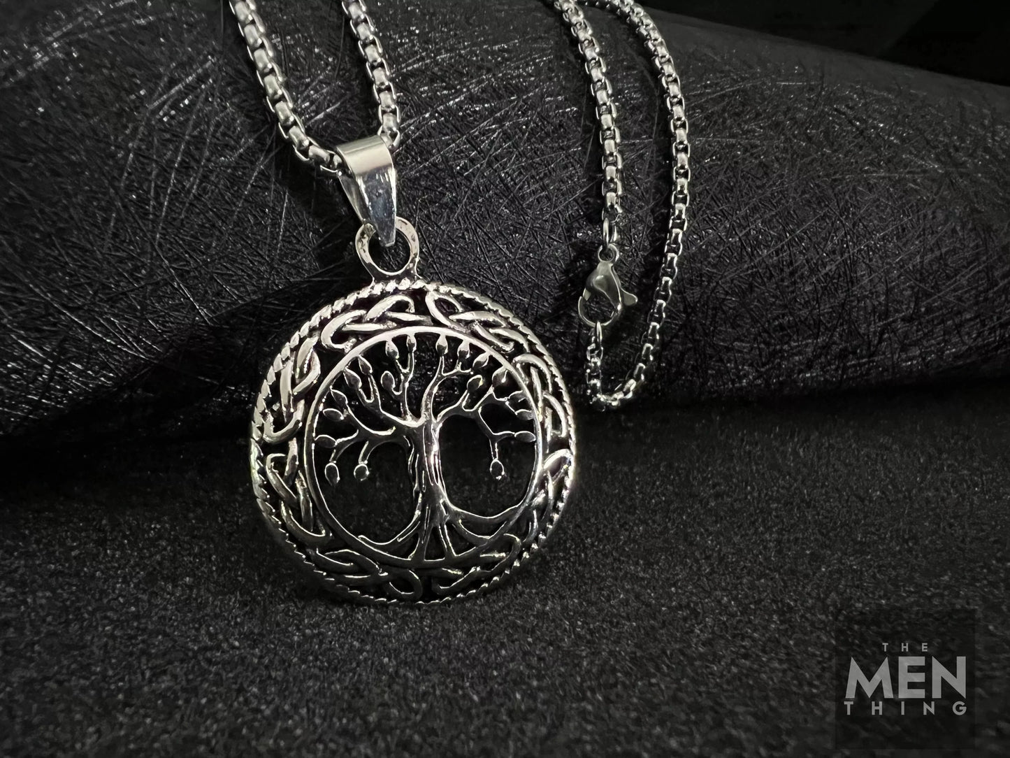 THE MEN THING Alloy Tree Of Life Pendant with Pure Stainless Steel 24inch Chain for Men, American trending Style - Round Box Chain & Pendant for Men & Boy