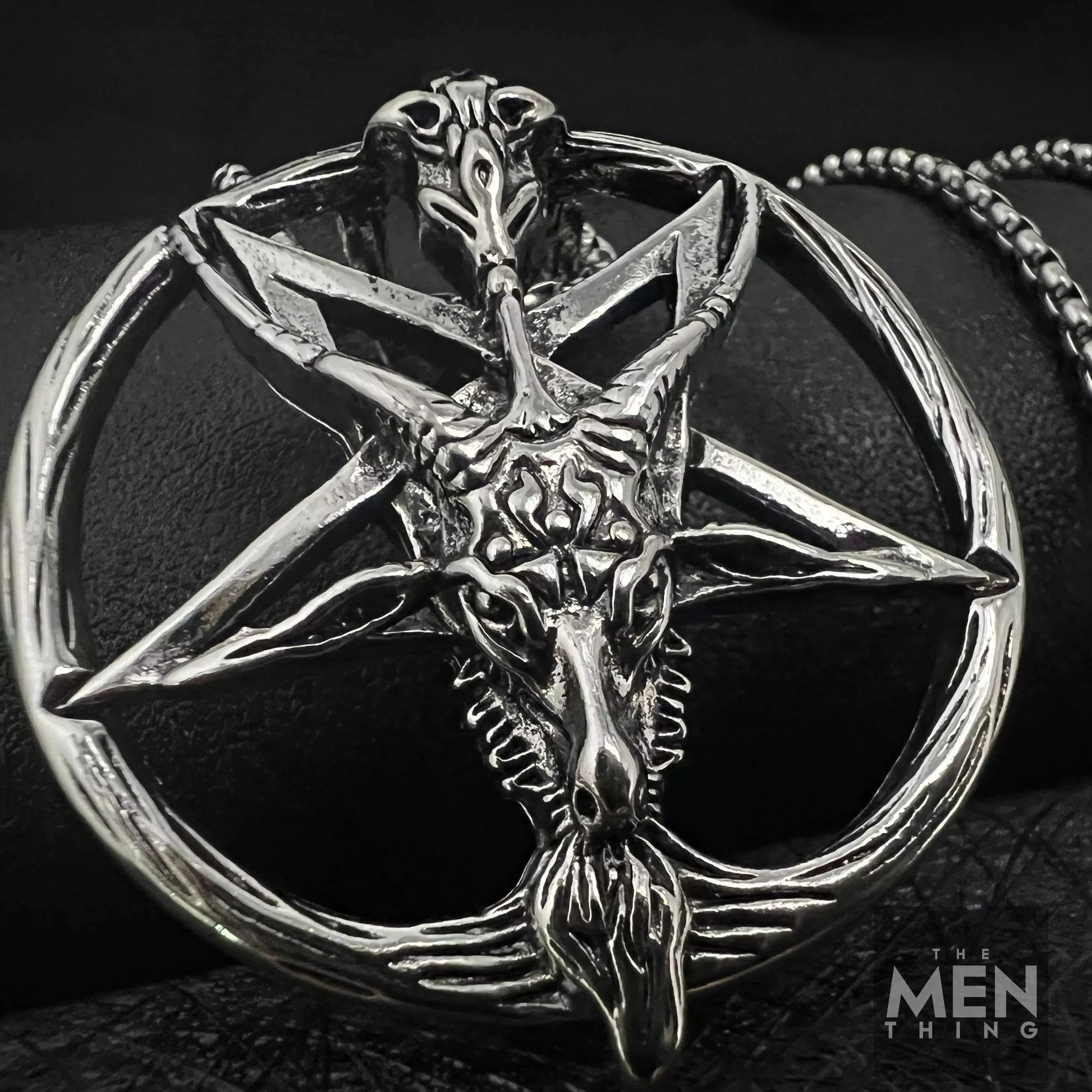 THE MEN THING Alloy Goat Pendant with Pure Stainless Steel 24inch Chain for Men, American trending Style - Round Box Chain & Pendant for Men & Boy