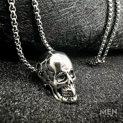 THE MEN THING Alloy Silver Skull Pendant with Pure Stainless Steel 24inch Chain for Men, European trending Style - Round Box Chain & Pendant for Men & Boy