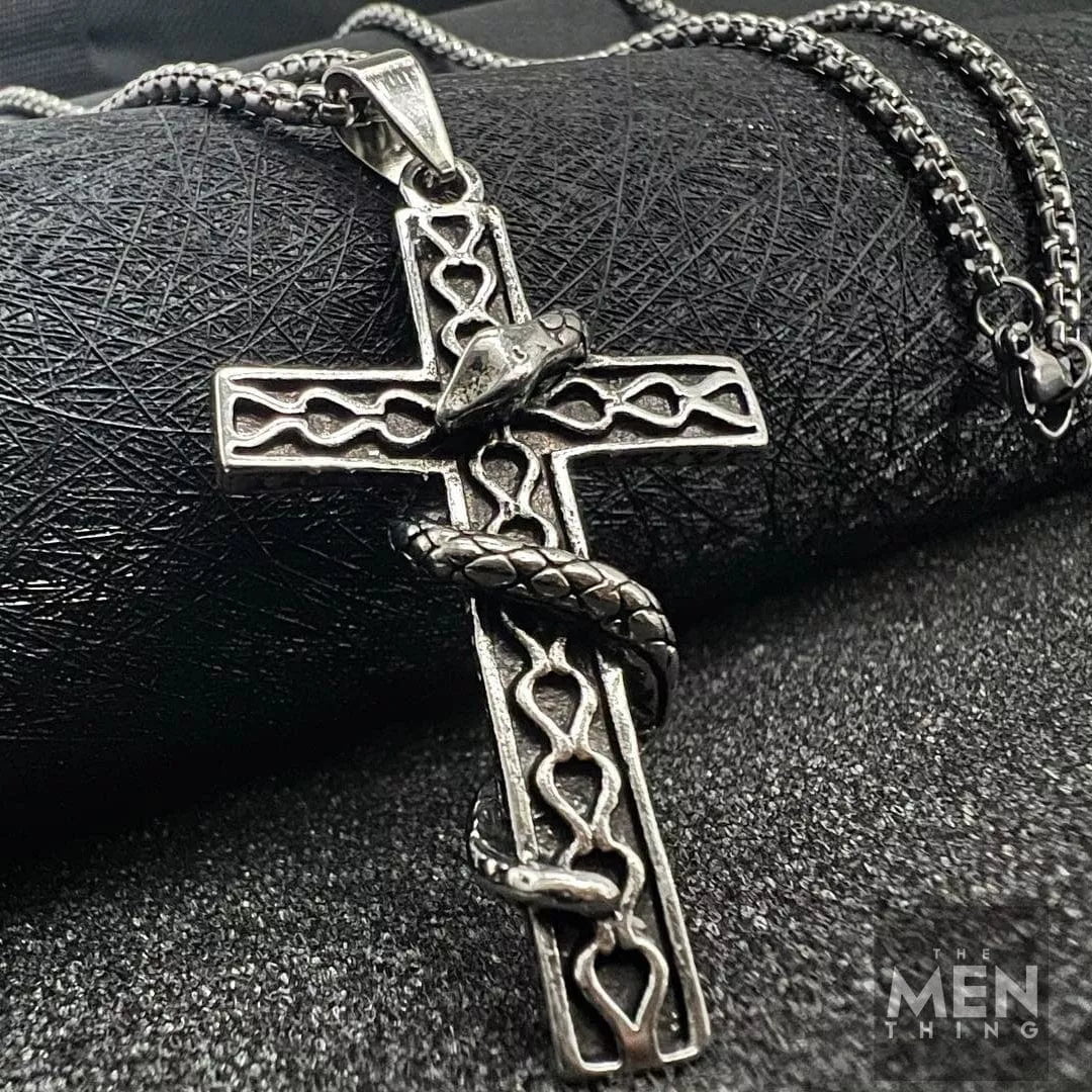 THE MEN THING Alloy Snake Pendant with Pure Stainless Steel 24inch Chain for Men, American trending Style - Round Box Chain & Pendant for Men & Boy