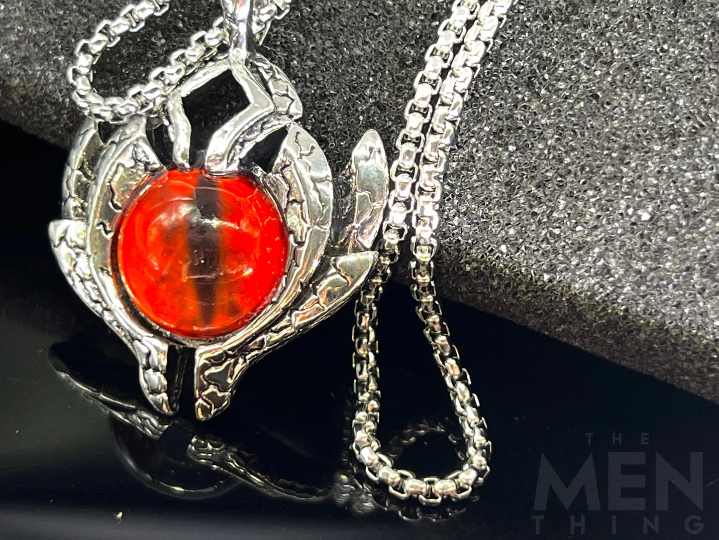 THE MEN THING Alloy Red Eyes Pendant with Pure Stainless Steel 24inch Chain for Men, European trending Style - Round Box Chain & Pendant for Men & Boy
