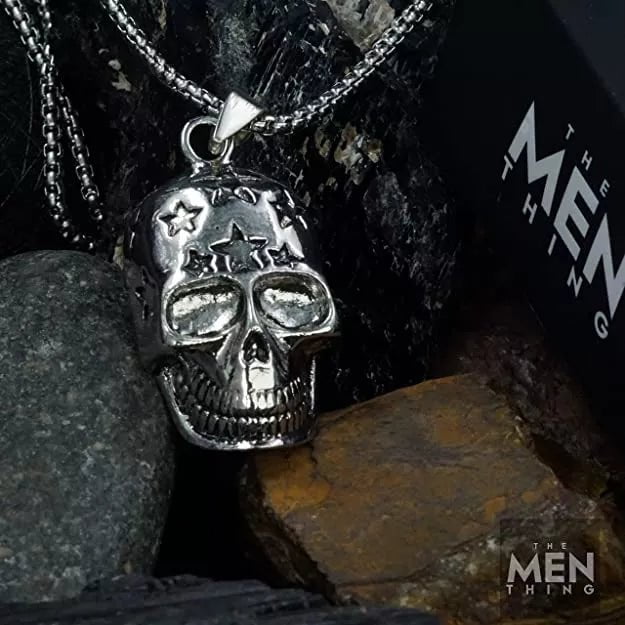 THE MEN THING Alloy Star Skull Pendant with Pure Stainless Steel 24inch Chain for Men, European trending Style - Round Box Chain & Pendant for Men & Boys
