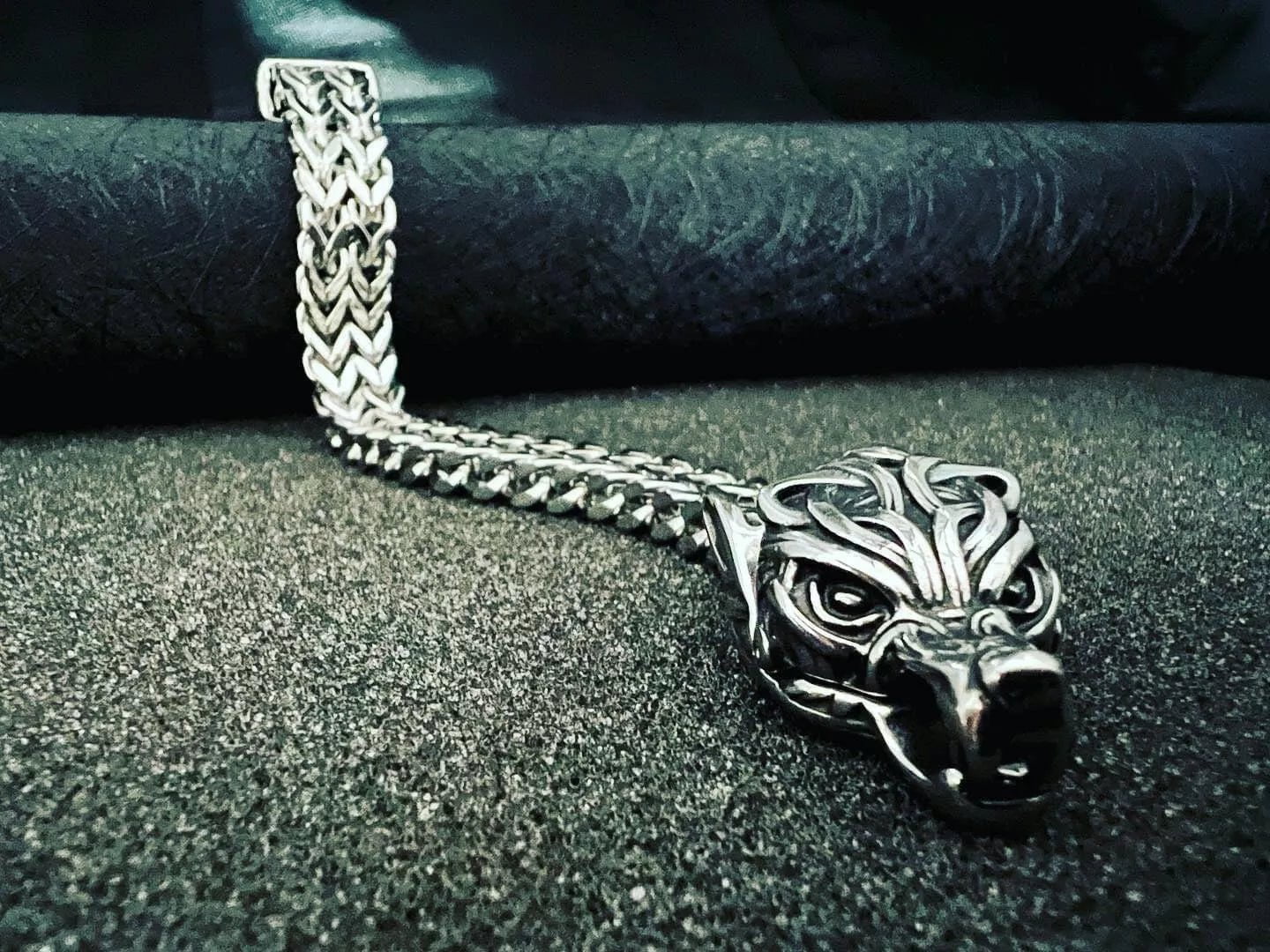 THE MEN THING 12mm Pure Stainless Steel Viking Bracelet, American trending Style - Viking Arm Rings, Norse Bracelet with Wolf Head for Men & Boys (8inch)