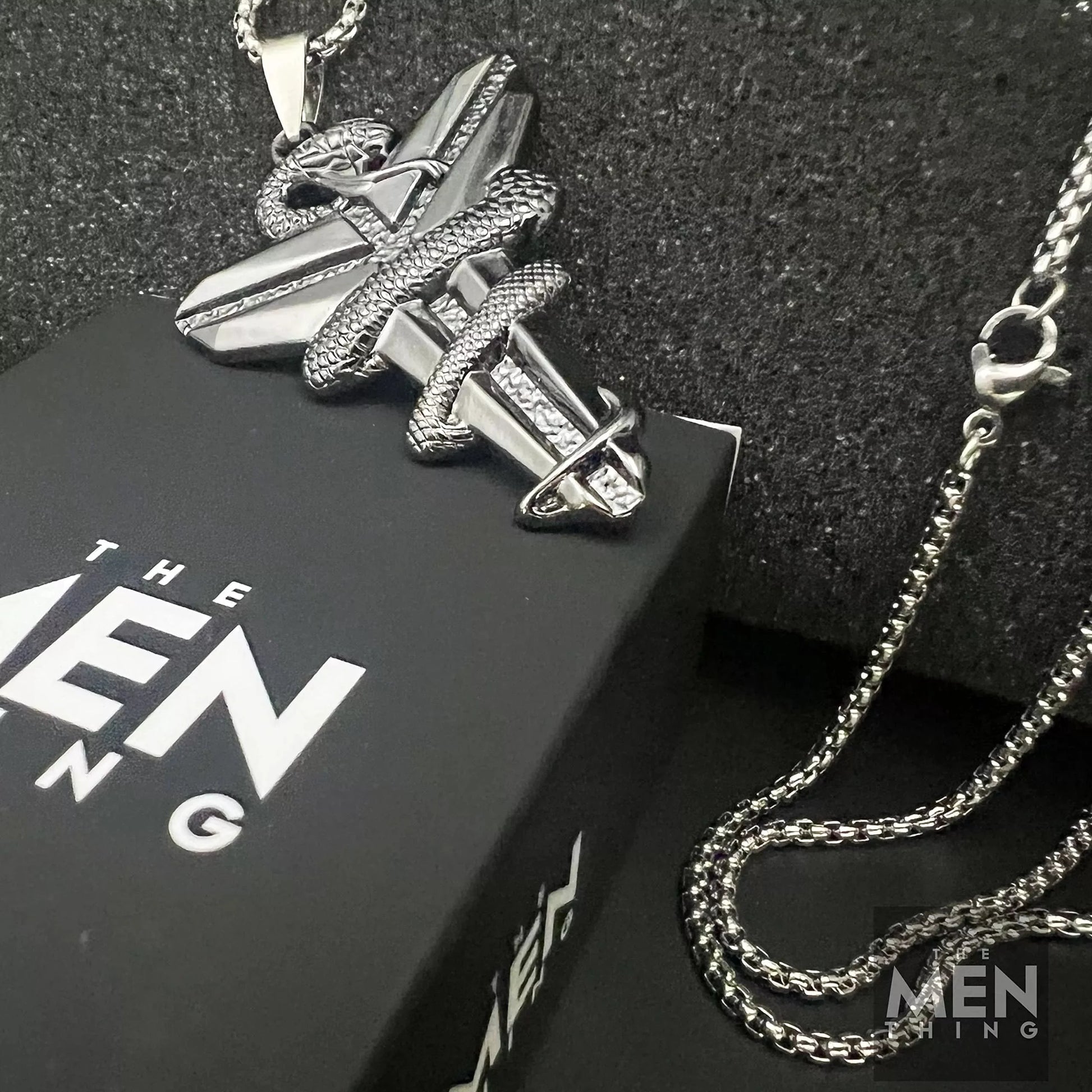 THE MEN THING Pendant for Men - Pure Titanium Steel Black Mamba Pendant with 24inch Round Box Chain for Men & Boys