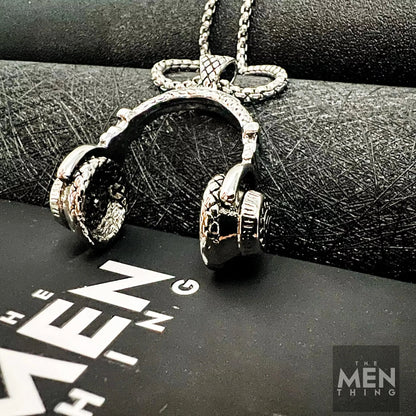 THE MEN THING Pendant for Men - Pure Titanium Steel Silver Music Headphone Pendant with 24inch Round Box Chain for Men & Boys