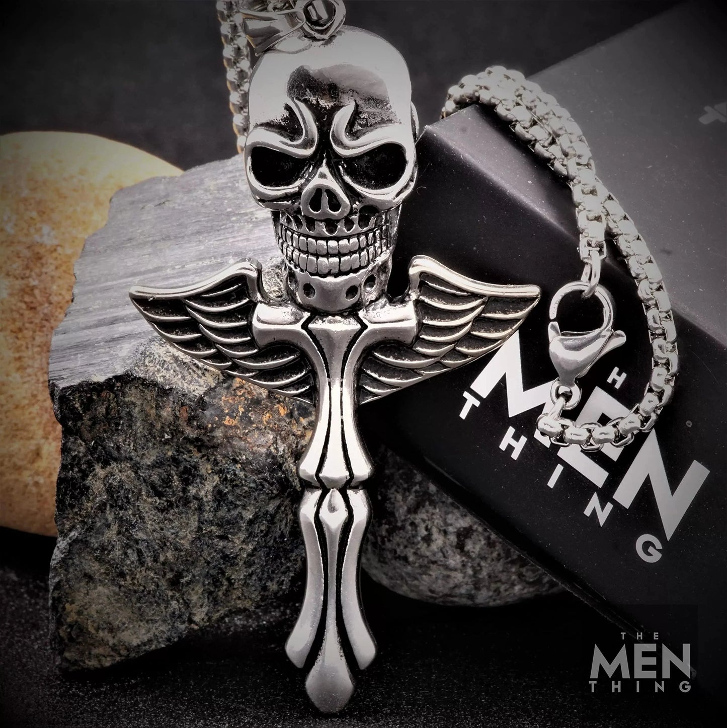 THE MEN THING Pendant for Men - Pure Titanium Steel Skull King Pendant with 24inch Round Box Chain for Men & Boys