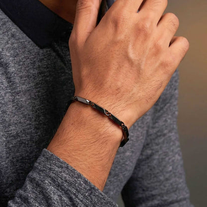 BLACK ANGLE - 5mm Stainless Steel, 7.5 to 8 inch Lobster Claw Clasp Bracelet for Men & Boys — Steel Bracelets for Men | THE MEN THING