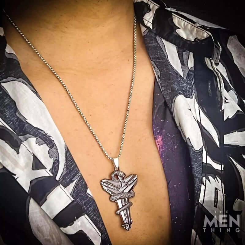 BLACK MAMBA - Pure Titanium Steel Black Mamba Pendant with 24inch Round Box Black Chain for Men & Boys - THE MEN THING