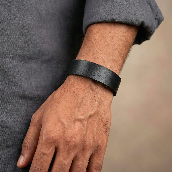 BLAZEFIT BLACK STRAP - 18mm Genuine Leather Bracelet with Stainless Steel Stud button Closure for Men & Boys (6.6-7.1-7.6 inch)