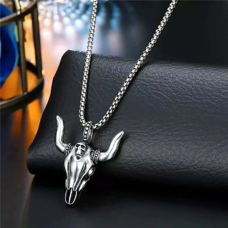BULL HEAD - Pendant with Pure Titanium Steel 24inch Round Box Chain for Men - American trending Style - THE MEN THING