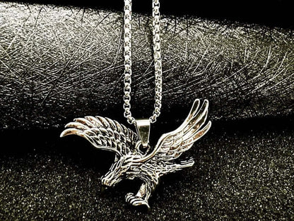 EAGLE-SHARP - Alloy Pendant with Pure Stainless Steel 24inch Round Body Chain, European trending Style for Men & Boy - THE MEN THING