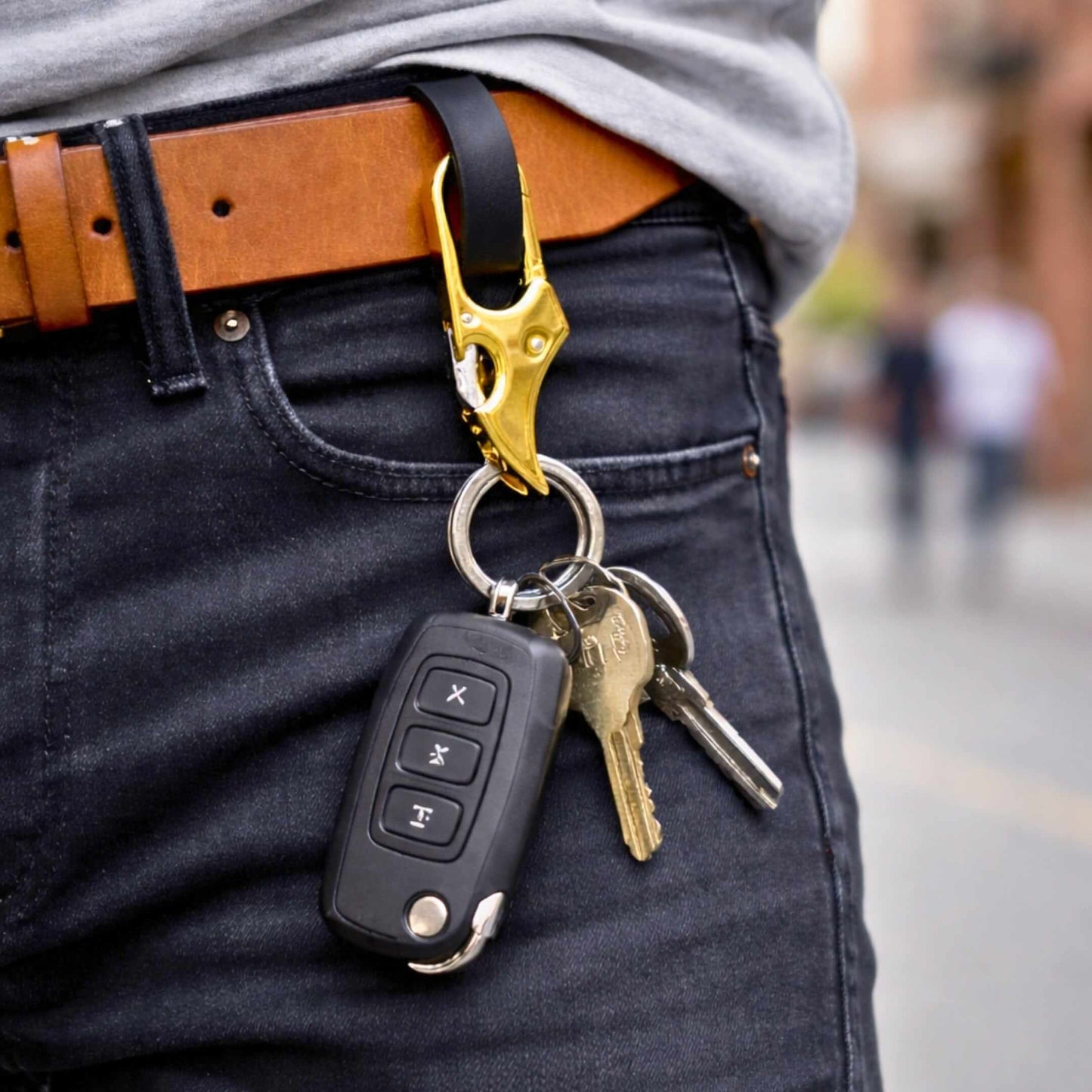 ELITE ARC SIGNATURE – GOLDEN - Stainless Steel Keychain for Men & Boy — KeyChains for Men | THE MEN THING
