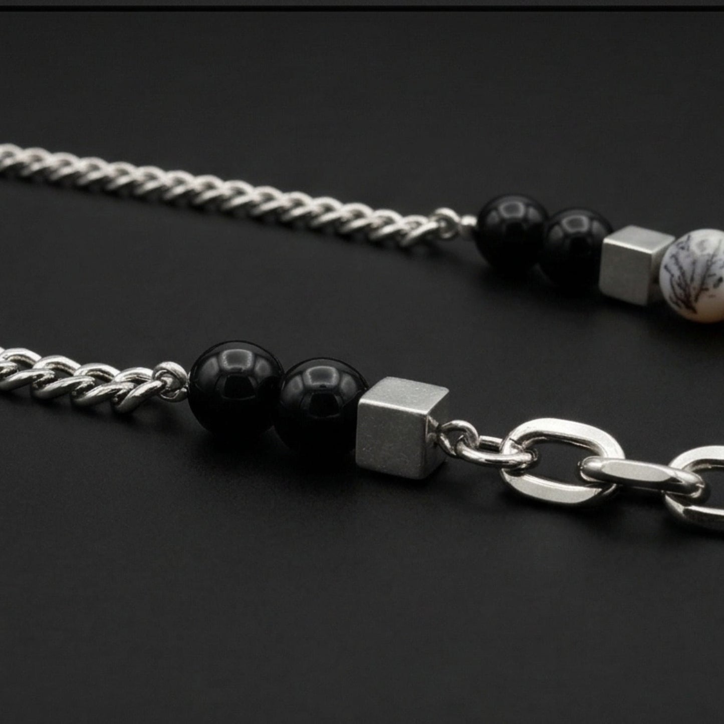 GEO NOIR - 8mm Pure Stainless Steel 20 to 22inch Adjustable Cuban Chain for Men & Boys - THE MEN THING