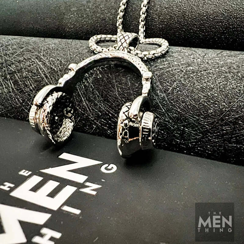 HEADPHONE SILVER (A) - Alloy Pendant with Stainless Steel 24inch Round Box Chain for Men, American trending Style for Men & Boy — SS Pendant/ Necklace for Men | THE MEN THING