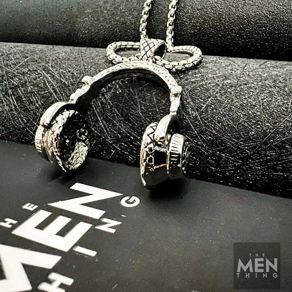 HEADPHONE  - Titanium Steel Pendant with 24inch Round Box Chain for Men & Boys