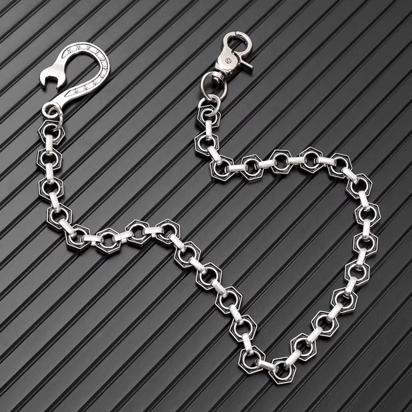 HEX FORGE - Antique Steel 15mm Titanium Steel Skull Heavy Biker Chain for Jeans with Lobster Clasps for Men & Boys - 19 inch - THE MEN THING