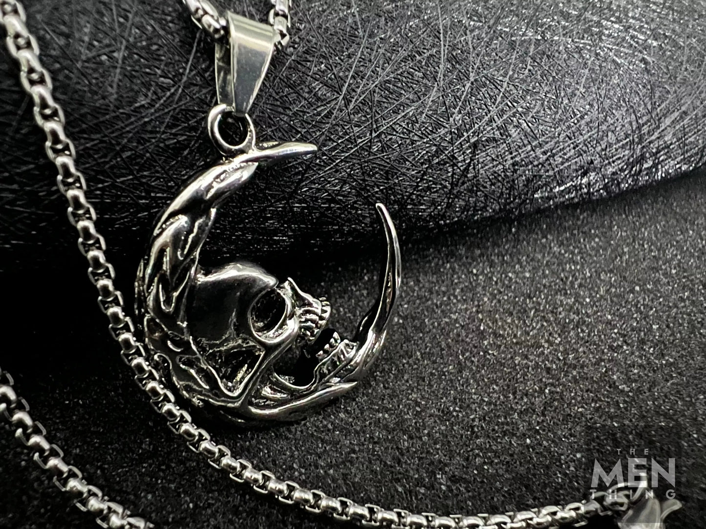 THE MEN THING Alloy Moon Skull Pendant with Pure Stainless Steel 24inch Chain for Men, European trending Style - Round Box Chain & Pendant for Men & Boy