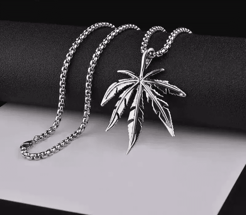 LEAFEN (T) - Pure Titanium Steel Pendant with Stainless Steel 24inch Round Box Chain, European trending Style for Men & Boy - THE MEN THING