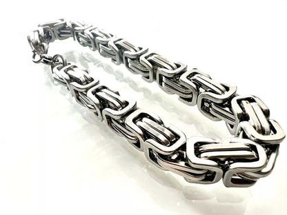 MASCULINE -  8mm Stainless Steel Bracelet, American trending Style, 7 to 9 inch with Lobster Claw Buckle for Men & Boys - THE MEN THING