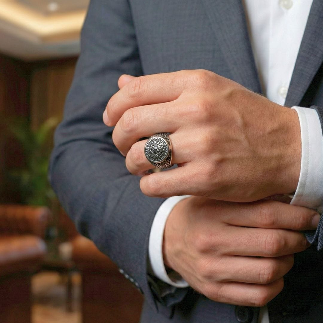 NOIR CREST RING - Pure Stainless Steel Men’s Steel Plated Ring (Size : 21-26) — Rings for Men | THE MEN THING