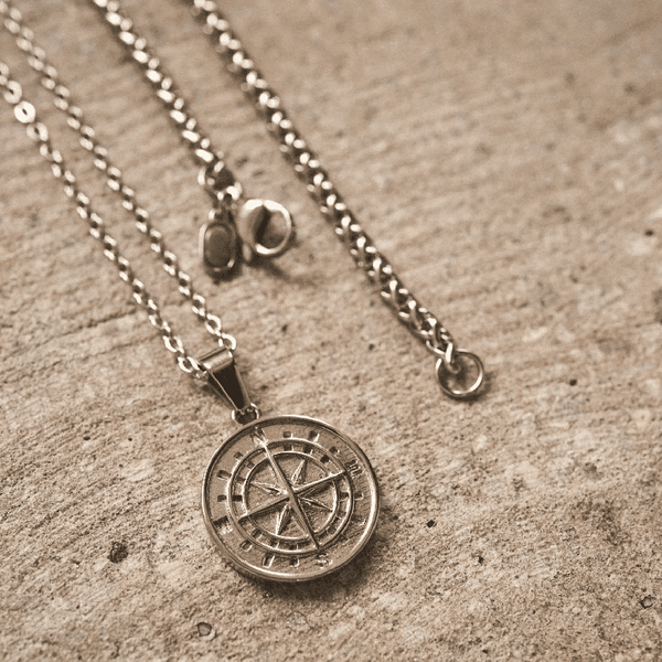 NORTH STAR - Silver Tone Alloy Pendant with Stainless Steel Round Box Chain Set - 24-inch & 3mm Rope Chain, European Trending Style