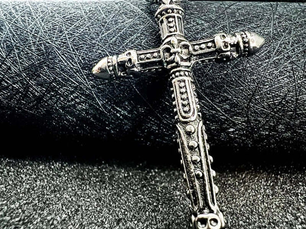 RED INDIAN CROSS - Alloy Pendant with Pure Stainless Steel 24inch Round Box Chain , Milan trending Style for Men & Boy