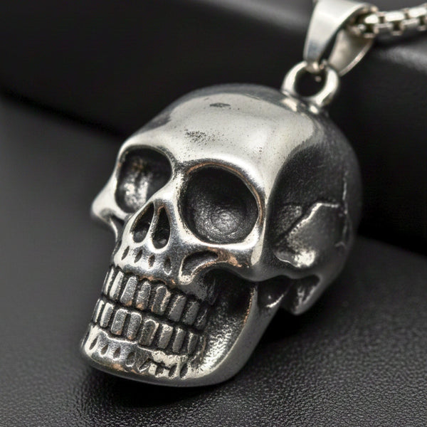 ROGUE SKULL - 20mm Titanium Steel Pendant with 24inch Round Box 5mm Chain for Men & Boys